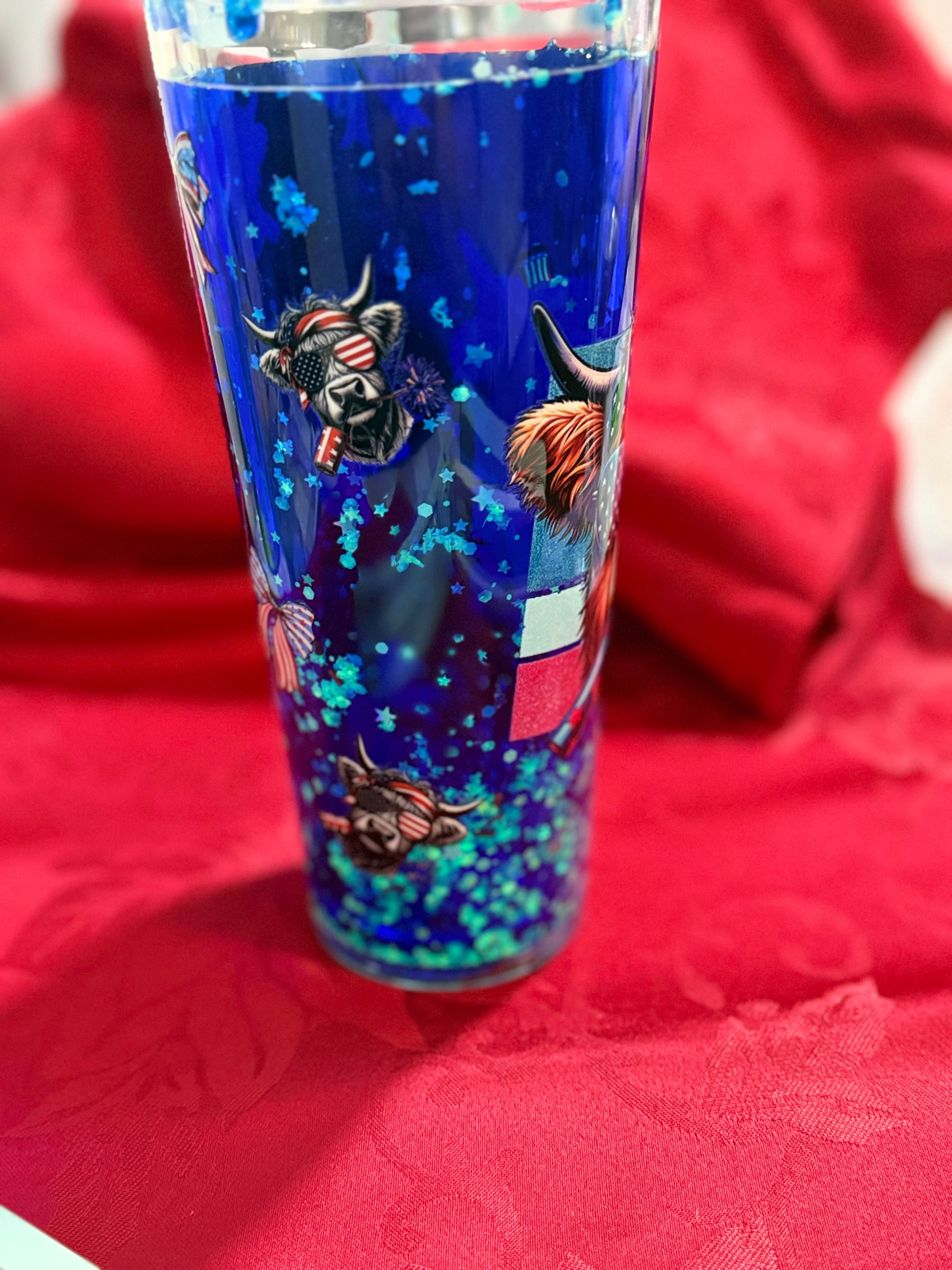 24 oz American flag cow snow globe cup