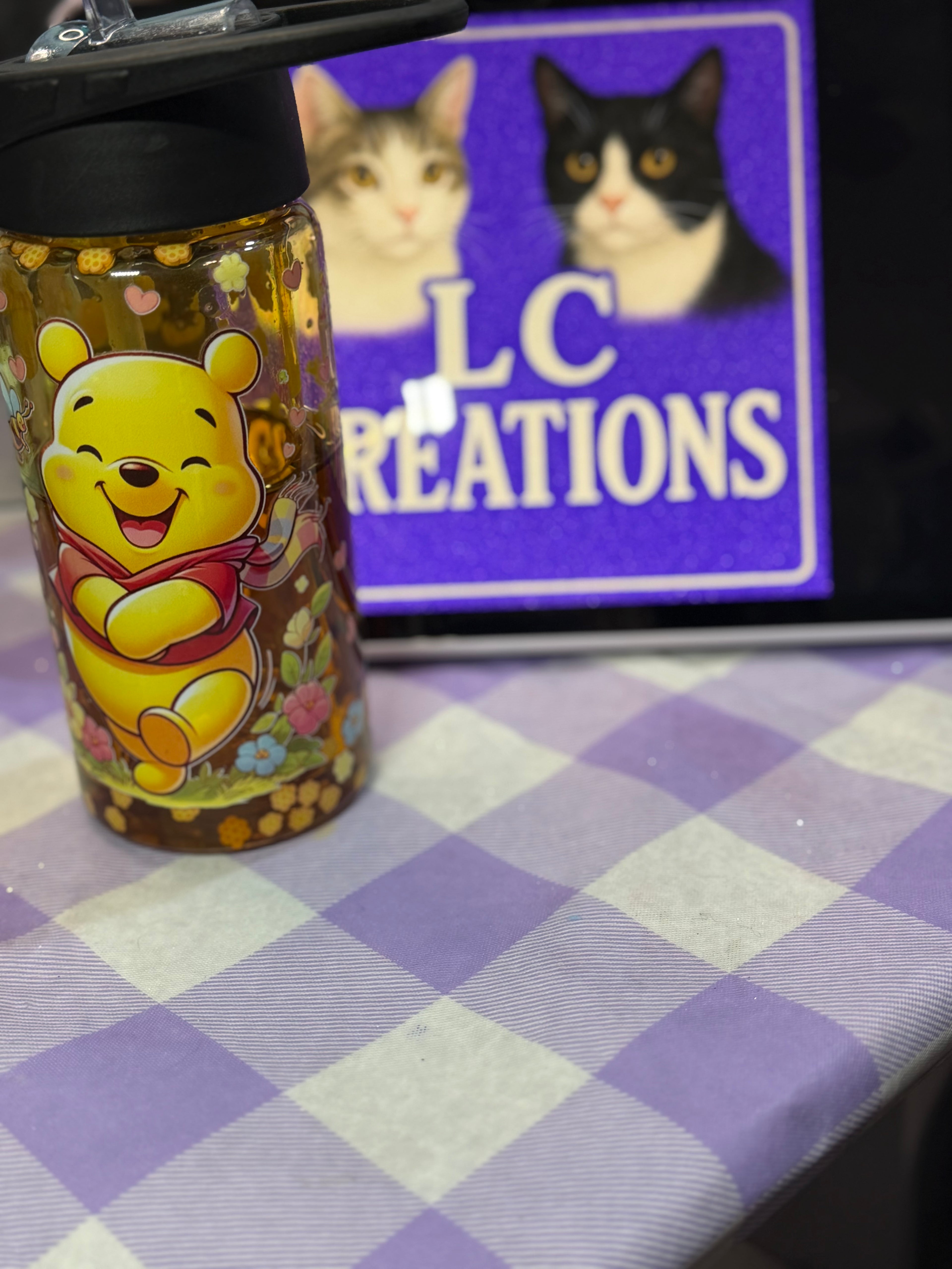10 oz Kids Pooh honey drip cup