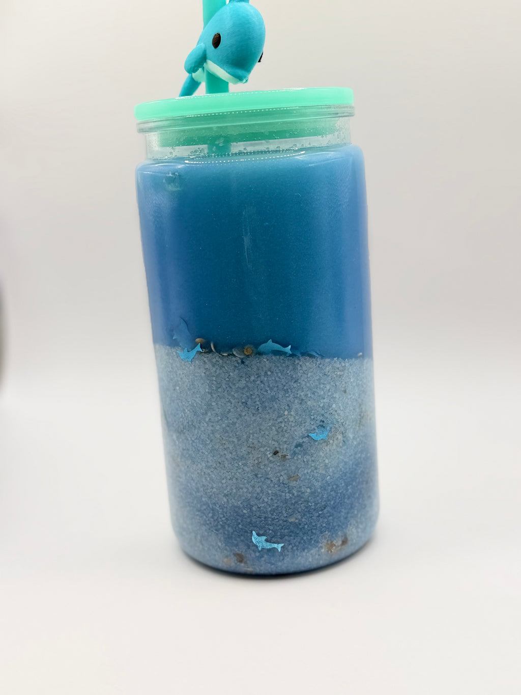 16 oz Dolphin Beach snow globe cup with Dolphin straw topper