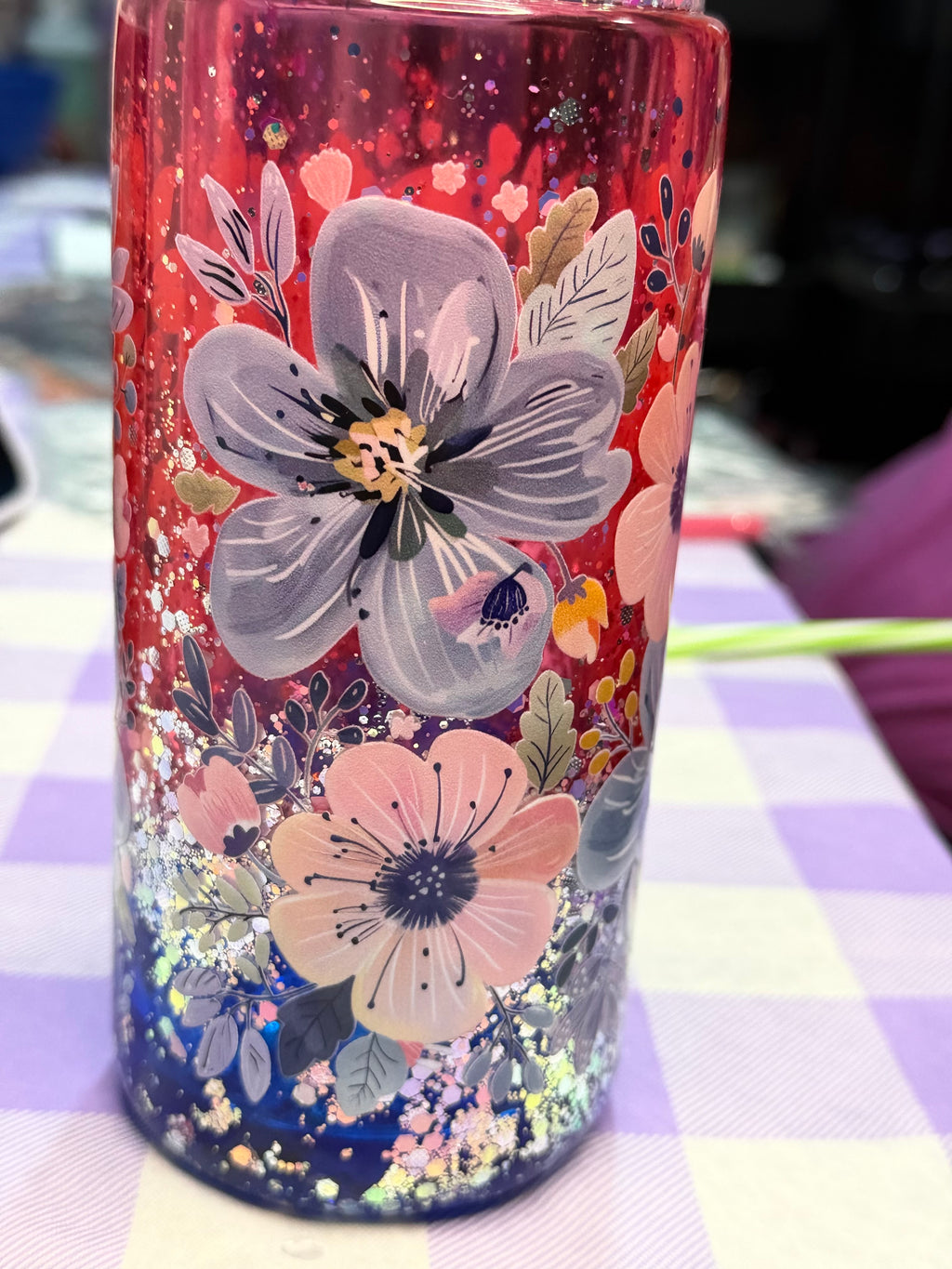 20 oz Pink and blue flower snow globe tumbler