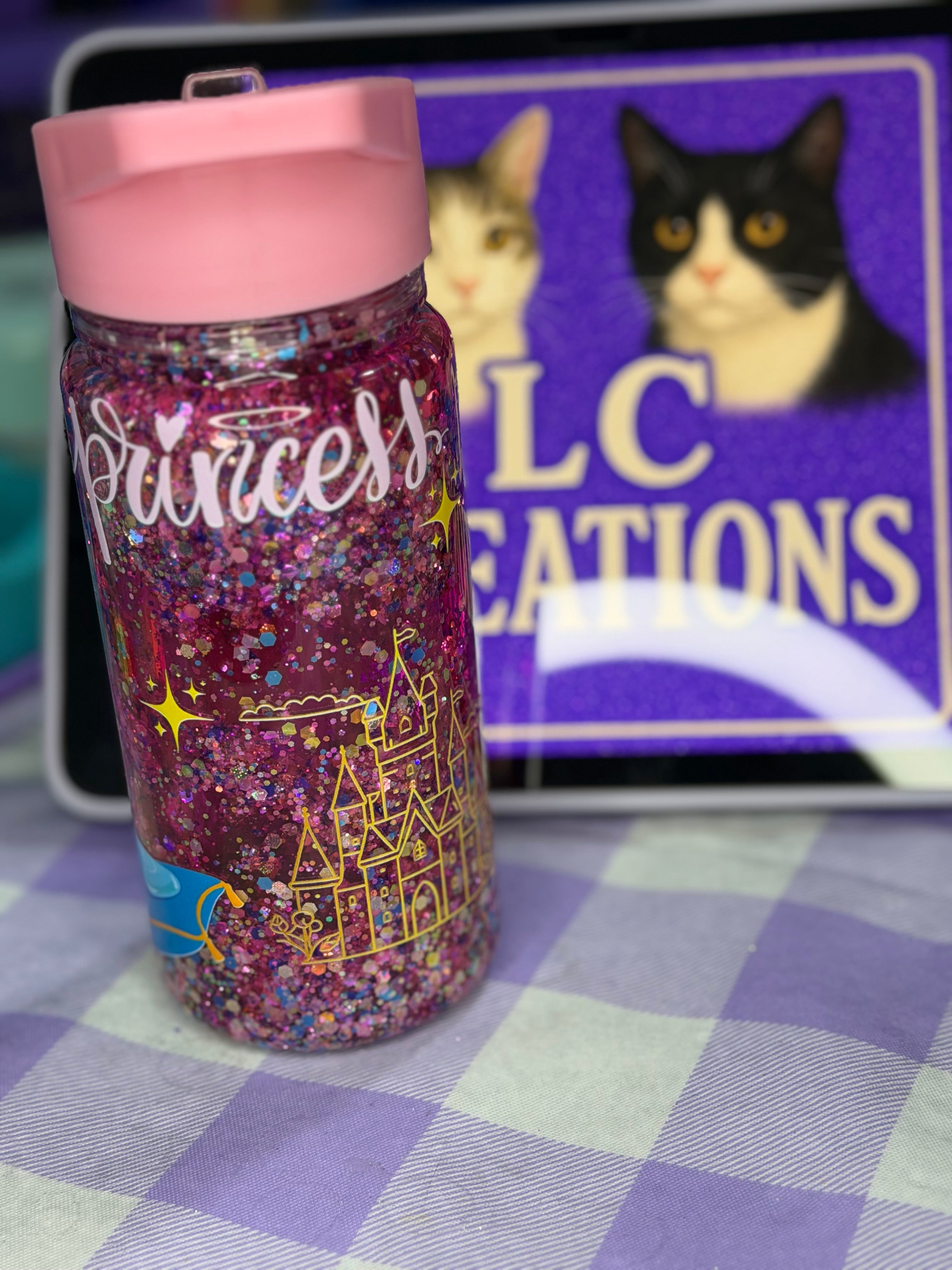 10 oz Kids Princess glitter snow globe cup