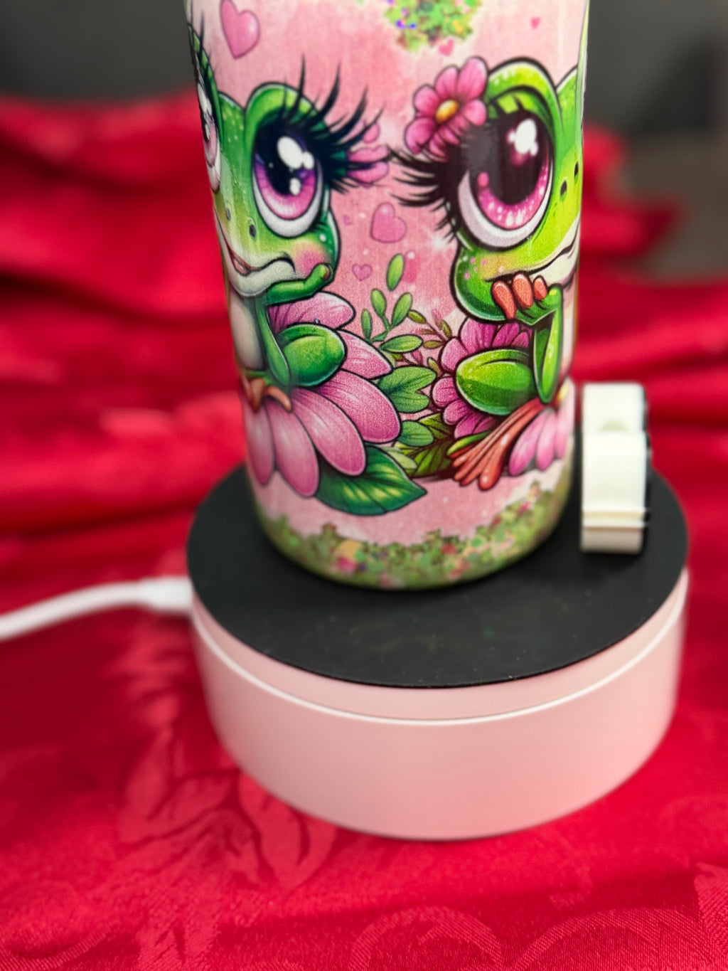 16 oz girl frog snow globe cup with straw topper