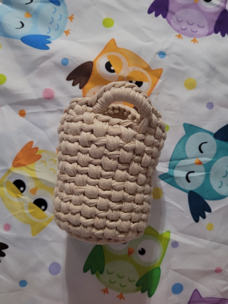 Crocheted mini Basket