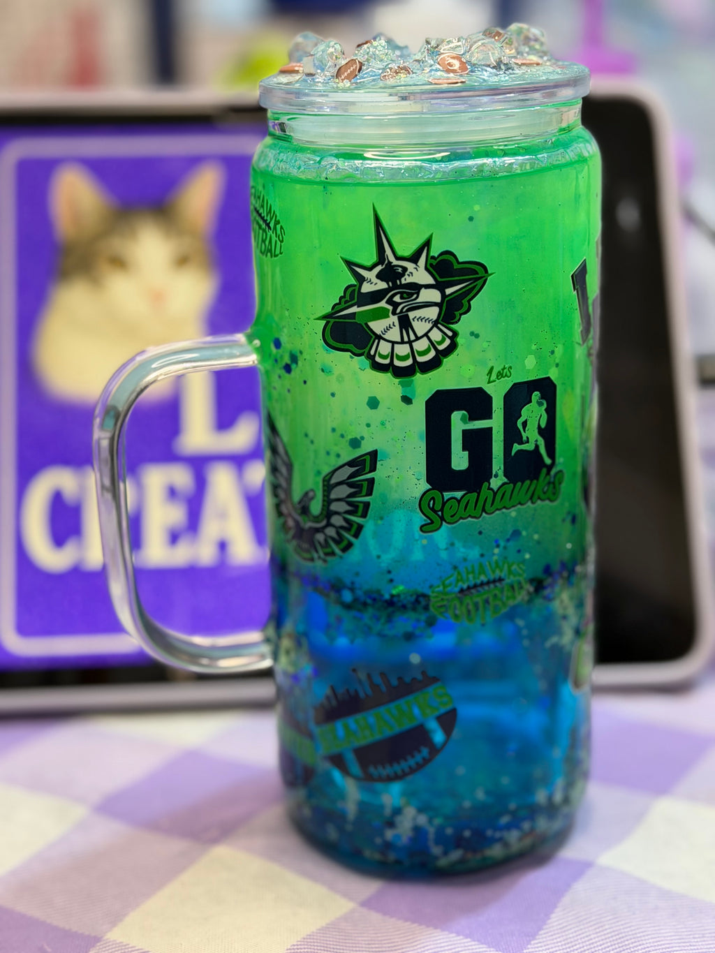 20 oz Seattle Seahawks Glass snow globe tumbler with Handle