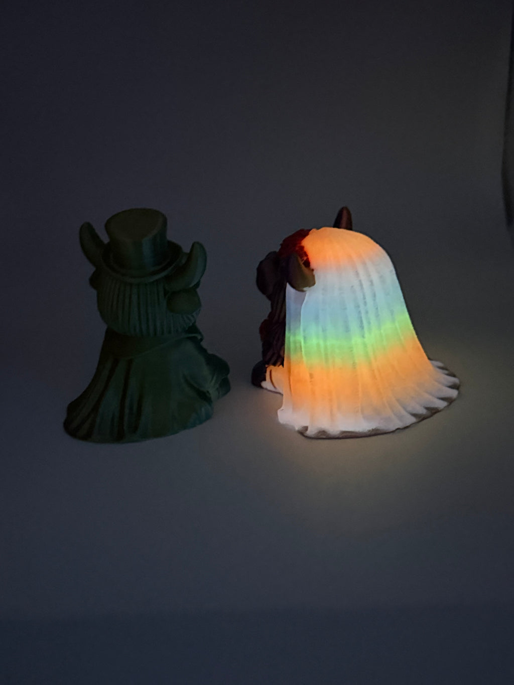 3D Highland Cow Bride and Groom multi color