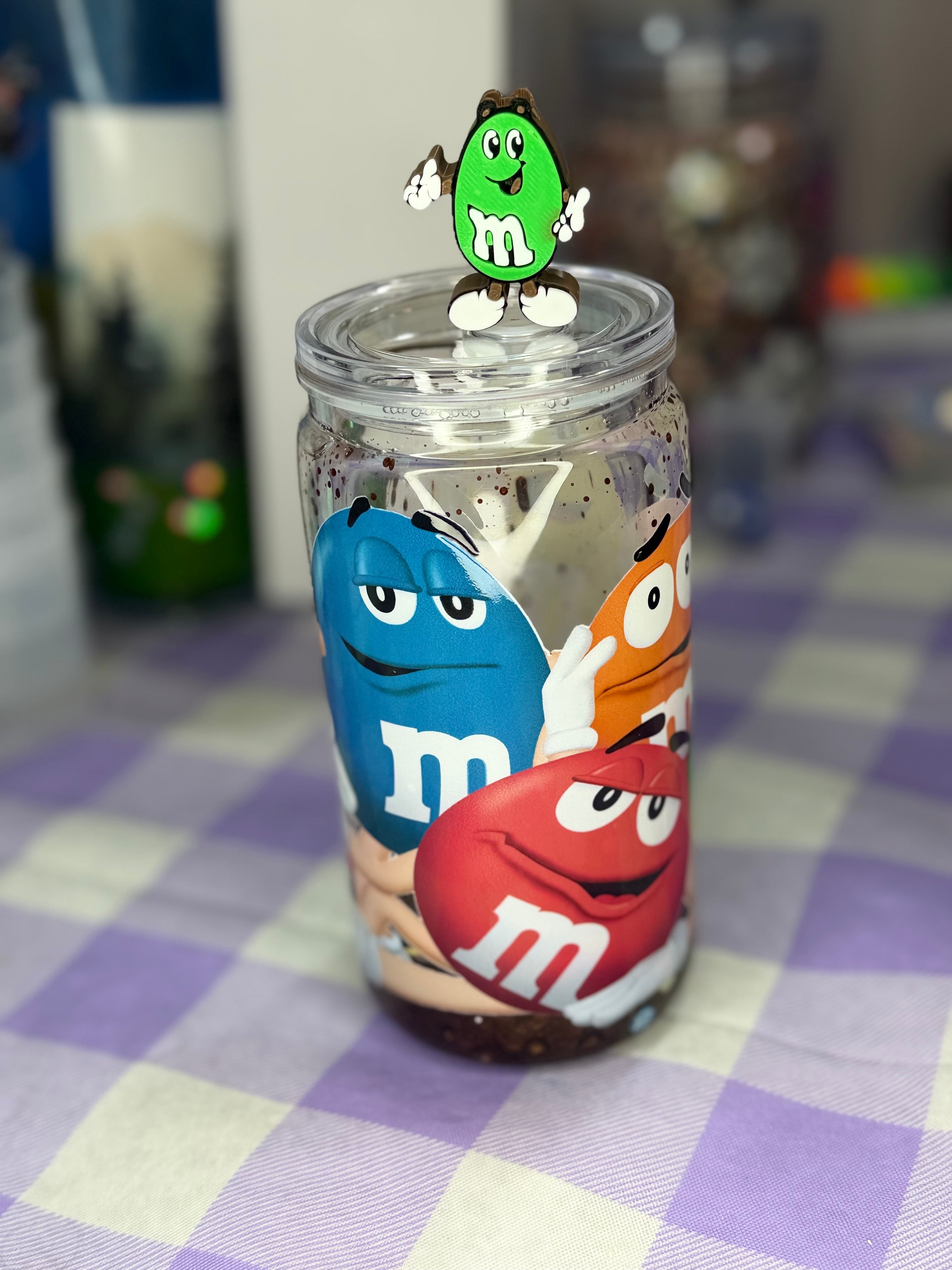 16 oz M & M lava cup with straw topper