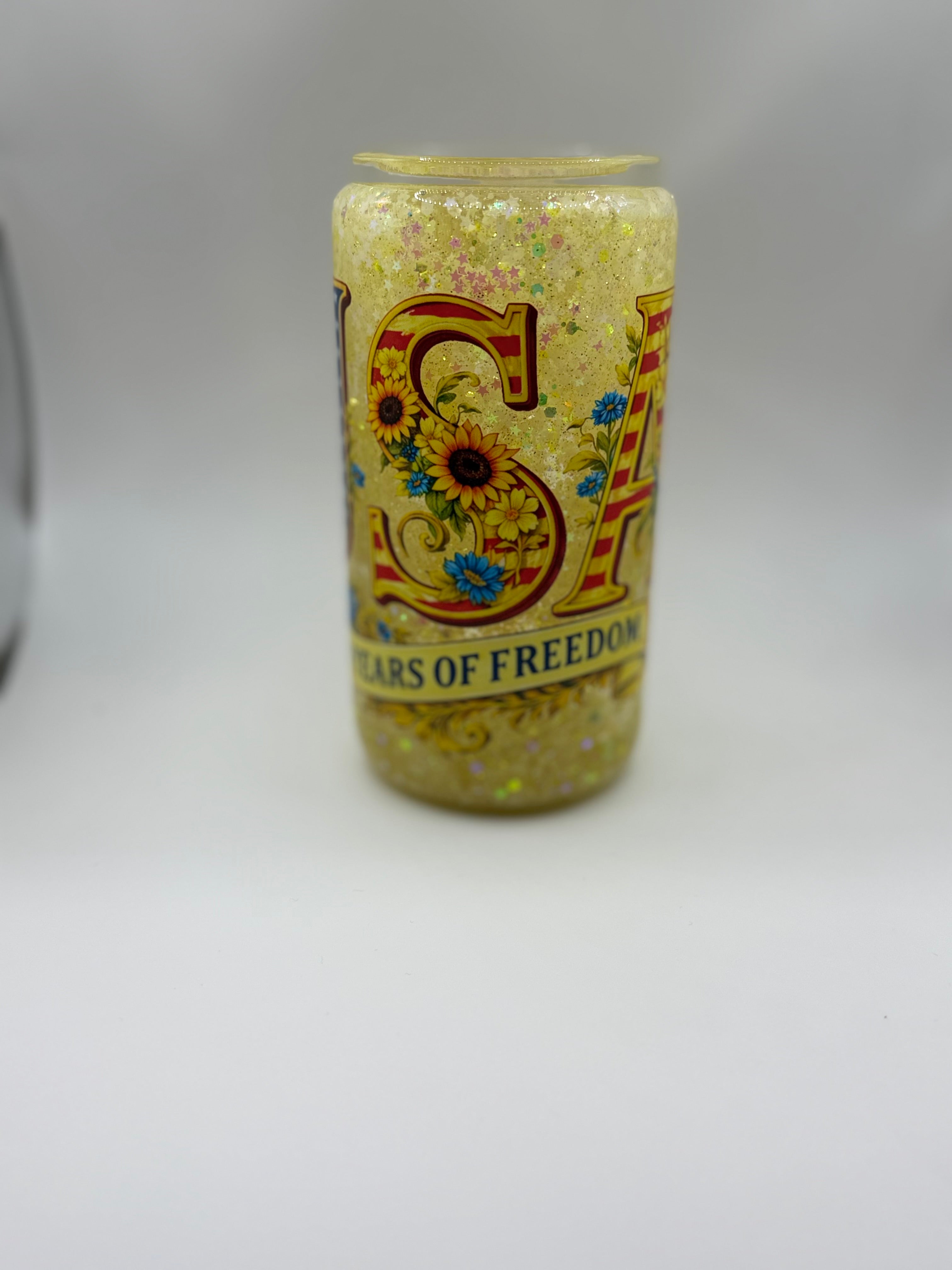 16 oz USA glass snow globe cup