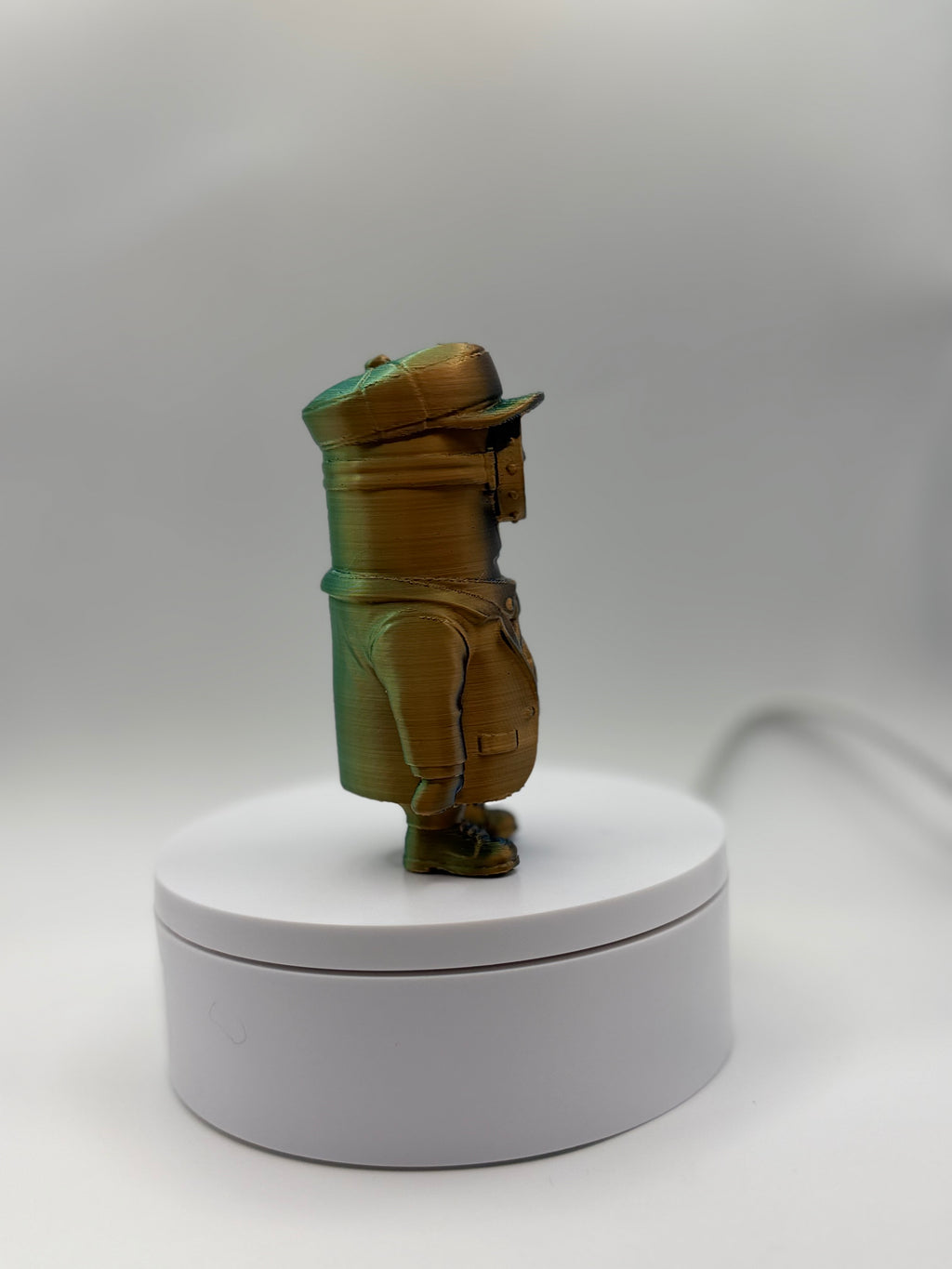 3D printed Minion in Suit