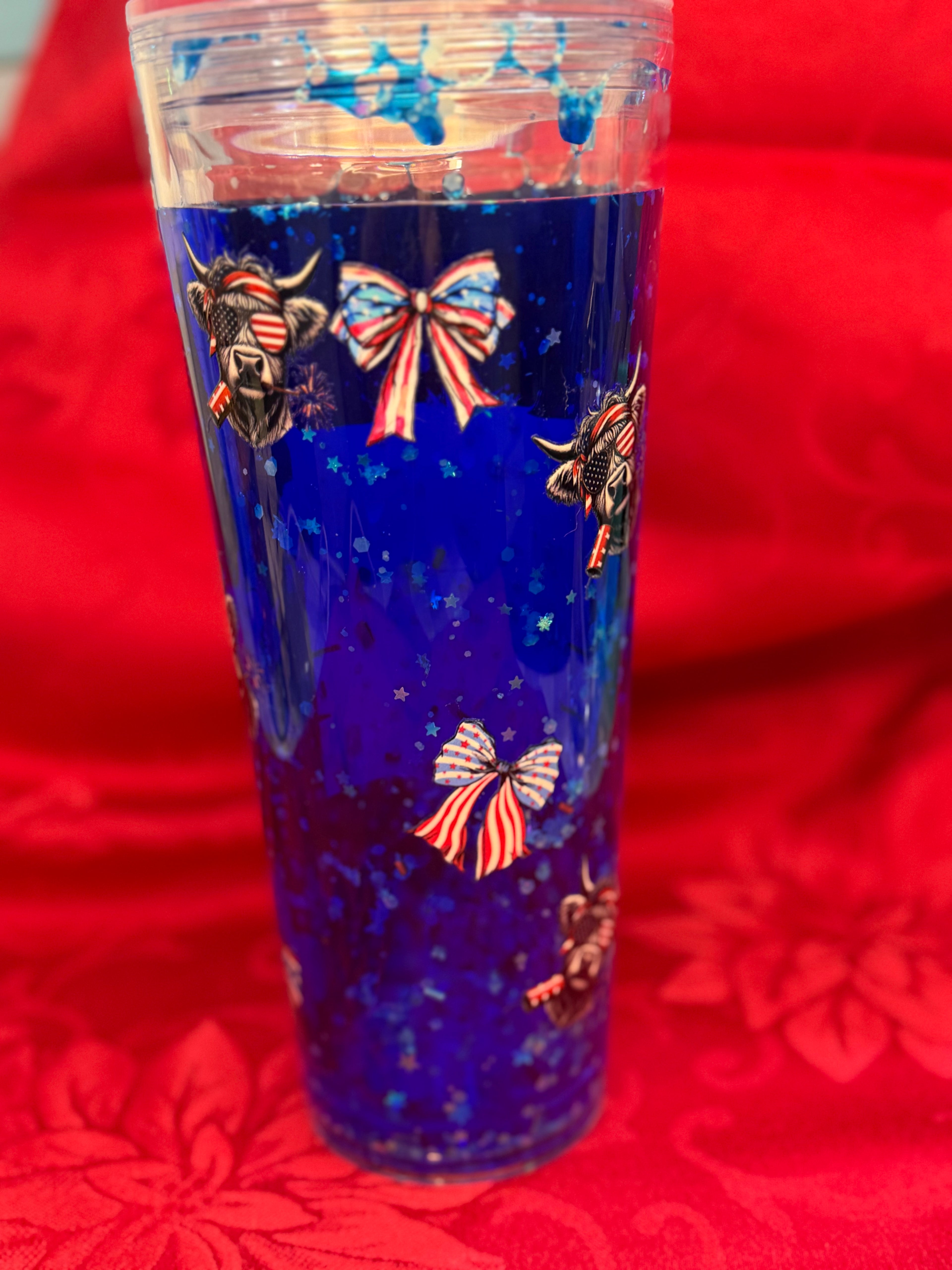 24 oz American flag cow snow globe cup