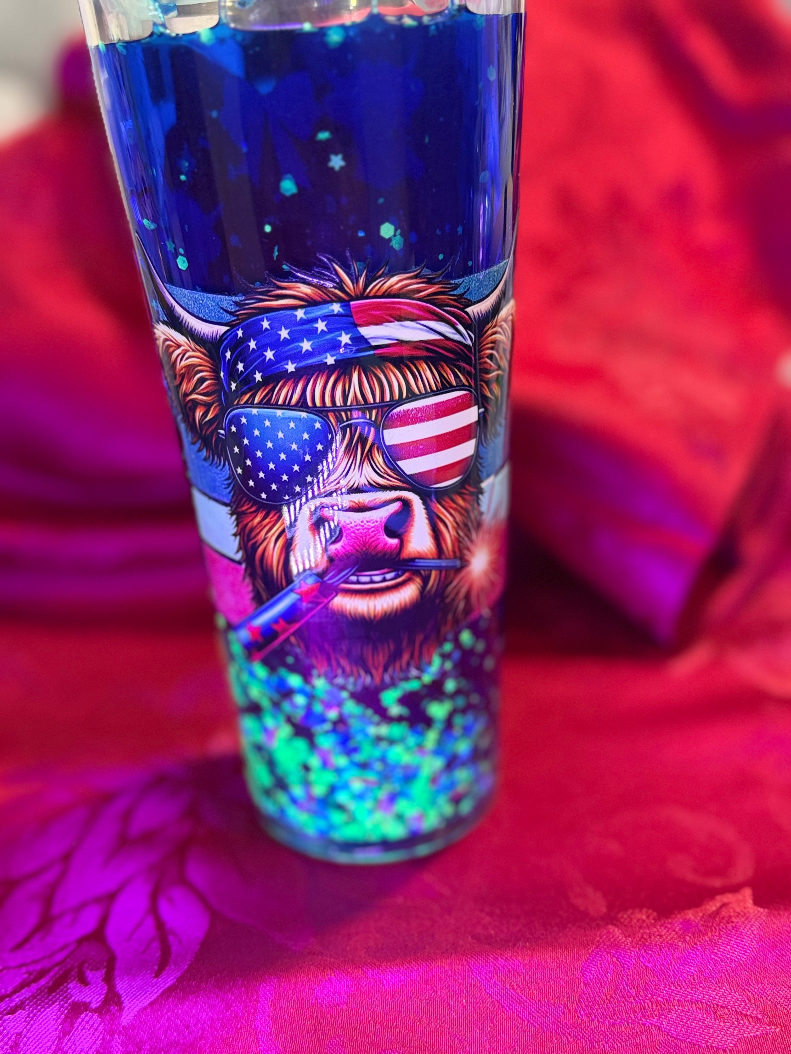 24 oz American flag cow snow globe cup